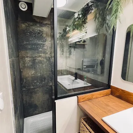 Warm And Cozy House *