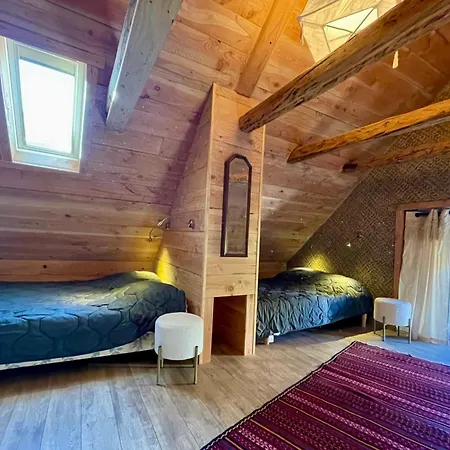 Warm And Cozy House בית נופש